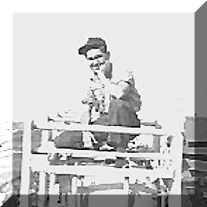 1945 PICTURE 2.jpg (32739 bytes)